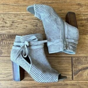 Sam Edelman Ellery Open Toe Bootie in Putty Perforated Suede Size 8
